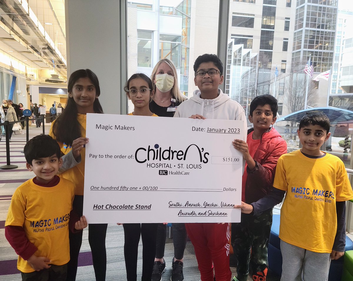 FrancisHowell's tweet photo. Our students’ generosity knows no bounds! Current and former FHSD students came together to sell hot cocoa for a good cause. The proceeds from the fundraiser were donated to support the children and families served @STLChildrens Hospital. @BryanMiddleFHSD @CastlioElem https://t.co/i6YOFnNhpW