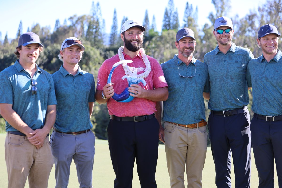 Massive shoutout to the Kapalua agronomy team for their work during the @sentry_toc, and every day. None of this would be possible without you! 💪⛳