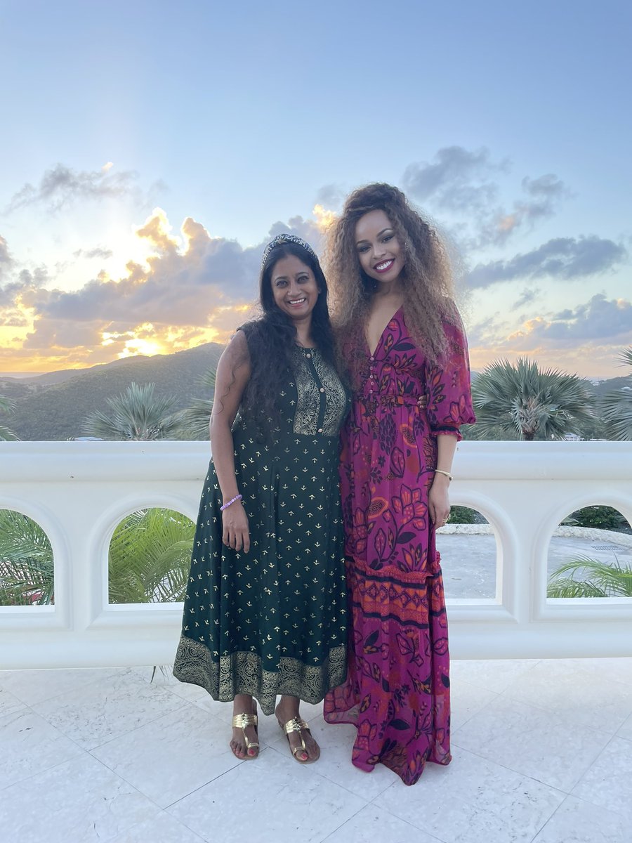 charusurimusic's tweet photo. Jazz at the Castle opening night with the fabulous @hearlauren !!! ❤️❤️❤️❤️ @castlestx @falsamusic @ohljazz @mitrasalasel #jazzatthecastle #stcroix https://t.co/vS0SCIQtfd