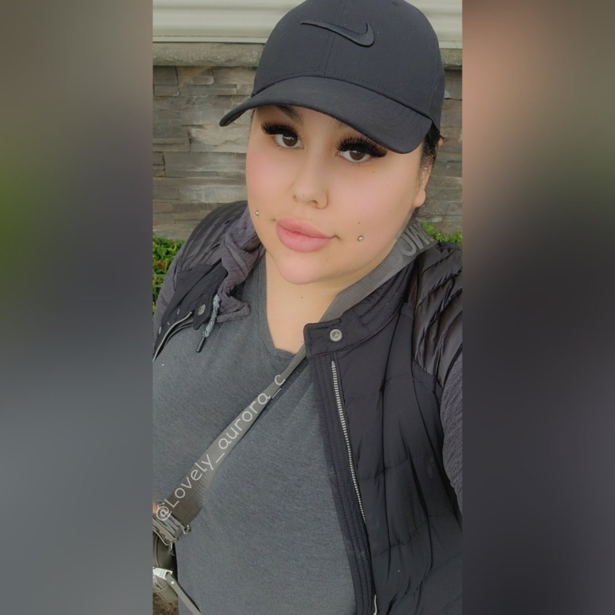 I betcha wanna see what's underneath these clothes. Lemme show you 😏  check that link out 😈 I'll be waiting