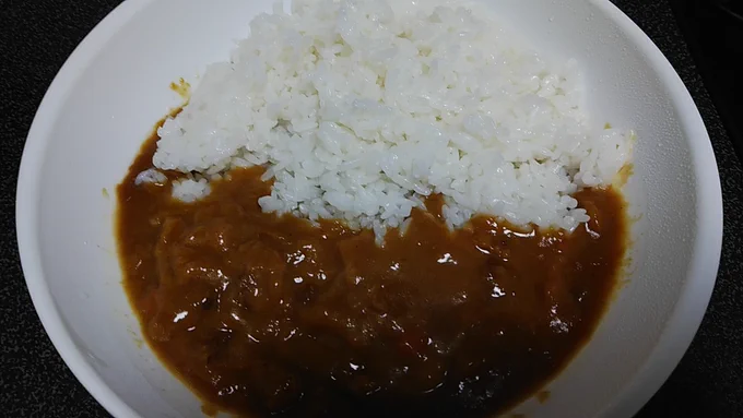 #毎日カレー
332日目、2日連続同じレトルト商品。
昨日のツイートし忘れ。 