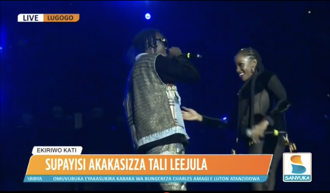 sanyukatv's tweet image. Wabula gamba Ayi 🥰 

@Ksheebah1 | @Mudradviral 

#SpiceDianaConcert 
#SanyukaUpdates #SanyukaMundaMuli