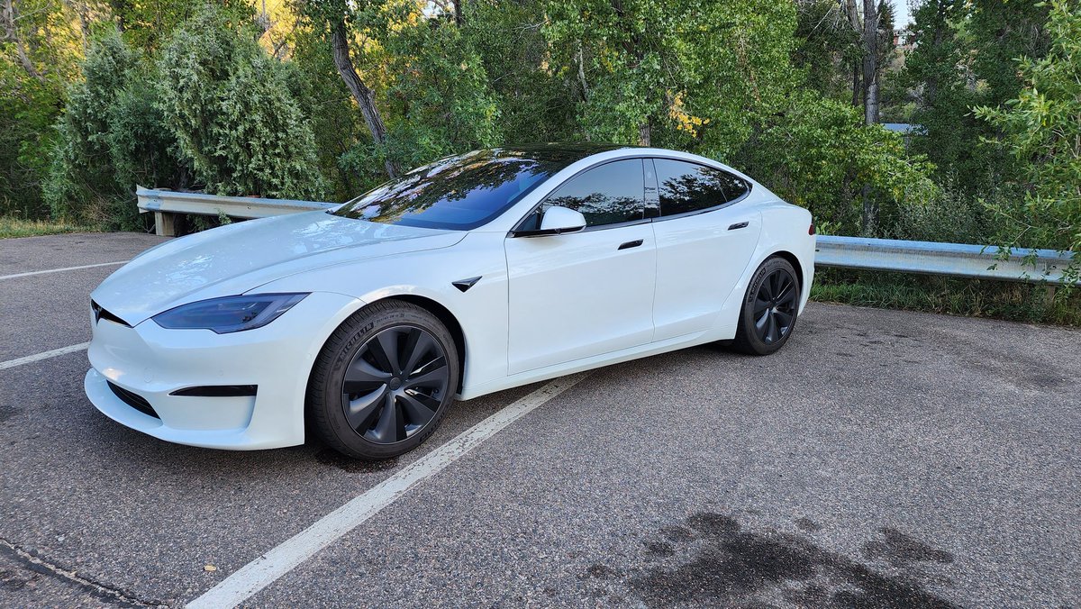 Erik in DÆrik tweet media