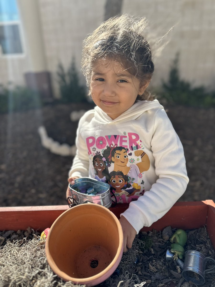 Early Childhood Academy (@eca_hcisd) on Twitter photo Our Caterpillars enjoying the beautiful day today. 🐛🫶🏼 Our Caterpillars enjoying the beautiful day today. 🐛🫶🏼