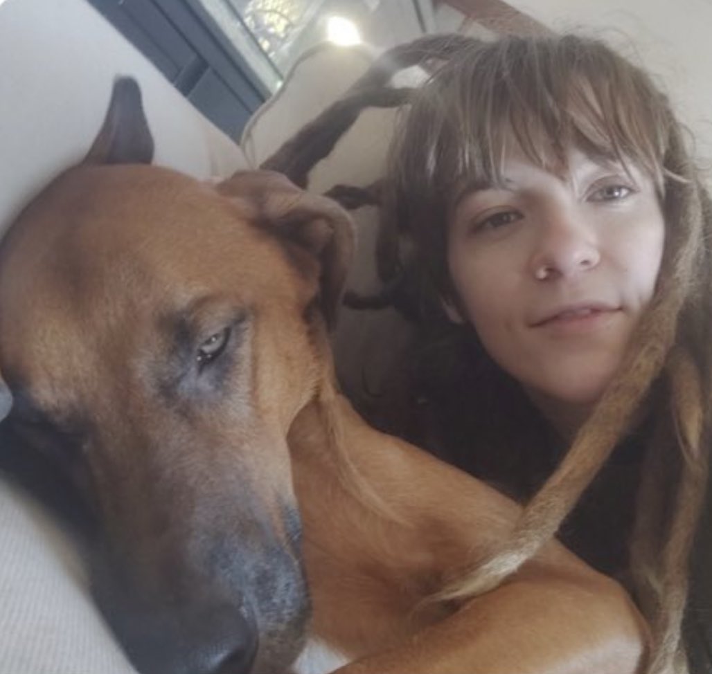 marciecals's tweet photo. @sknnychanel that dog is sick and tired of her😭 https://t.co/nJn9jICIXa