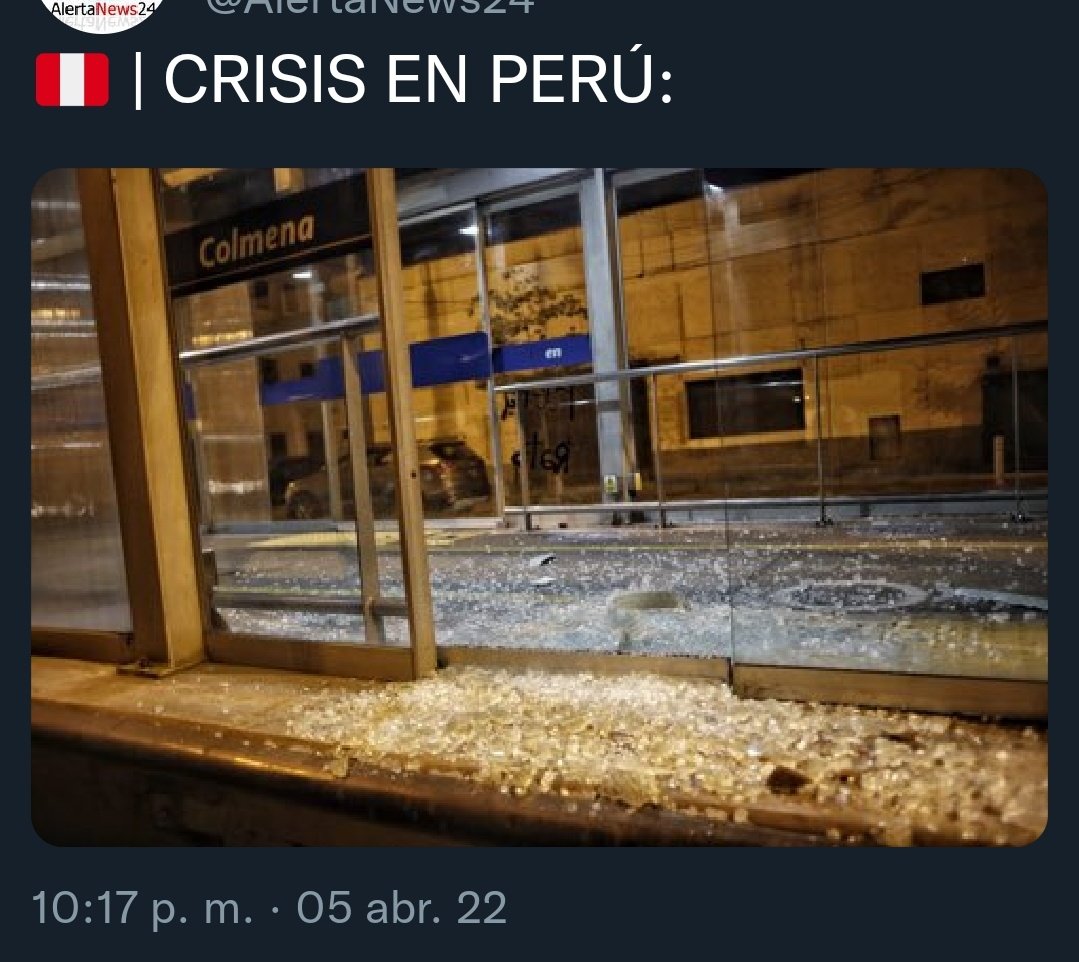 contrala93's tweet photo. ¿Se acuerdan que en abril 2022, la derecha salió a destruir Lima: quemaron la Corte Superior de Justicia, saquearon Tambo y varias estaciones del Metropolitano? Matones pagados gritando fraude.

No los vimos terruqueando y pidiendo bala. Hipócritas. #ContraLa93 #quesevayantodos https://t.co/yvXrnNVmL8