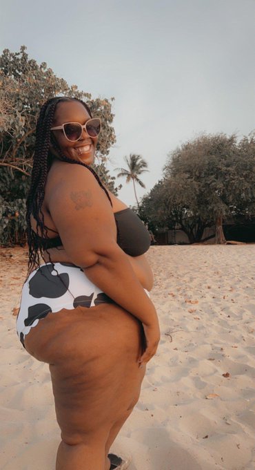 #BBW https://t.co/HwSo0WkOKh<a href="/tag/bbw"class="tags">#BBW</a>