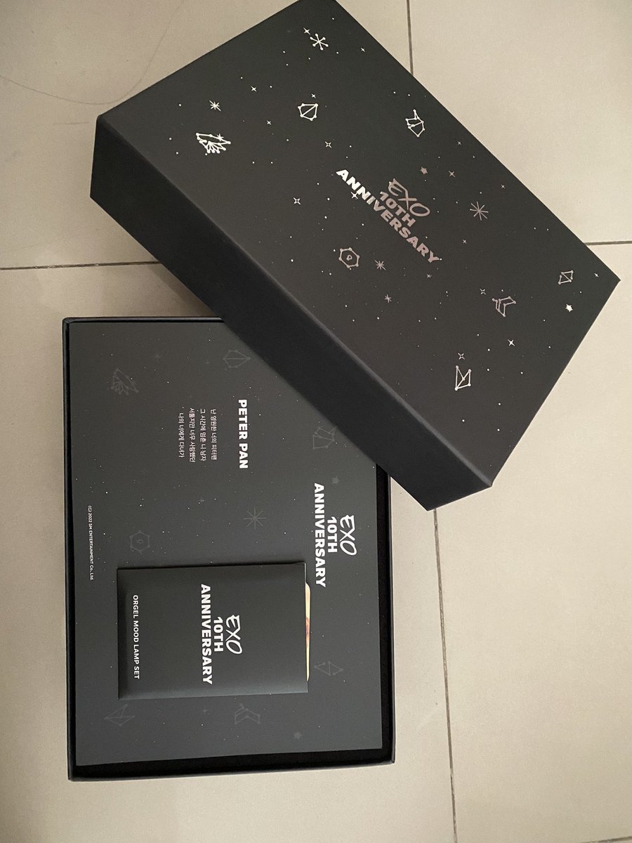 exostinkerbelll's tweet photo. It finally arrived home 😍🥰
Always worth the wait it’s so beautiful 🤍🥹
Thank you @AChingusPH, you the best 😘
P.S. Can’t turn on the lights. I’m still looking for LR44 battery, it’s not included in the set 😭 https://t.co/5Z7e8Uldiz