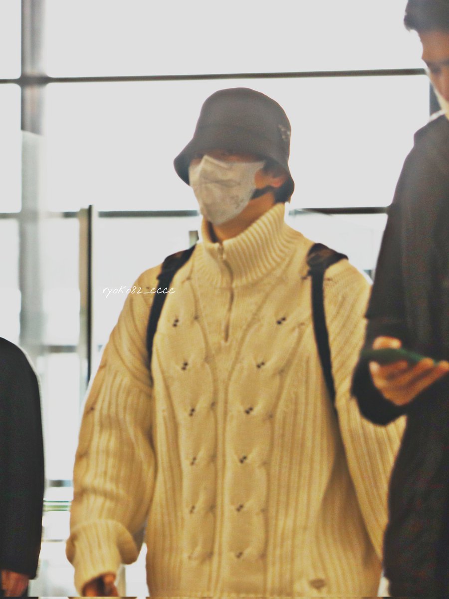 ryoko-on-twitter-230114-kix-to-icn-2023-seo-in-guk-blending