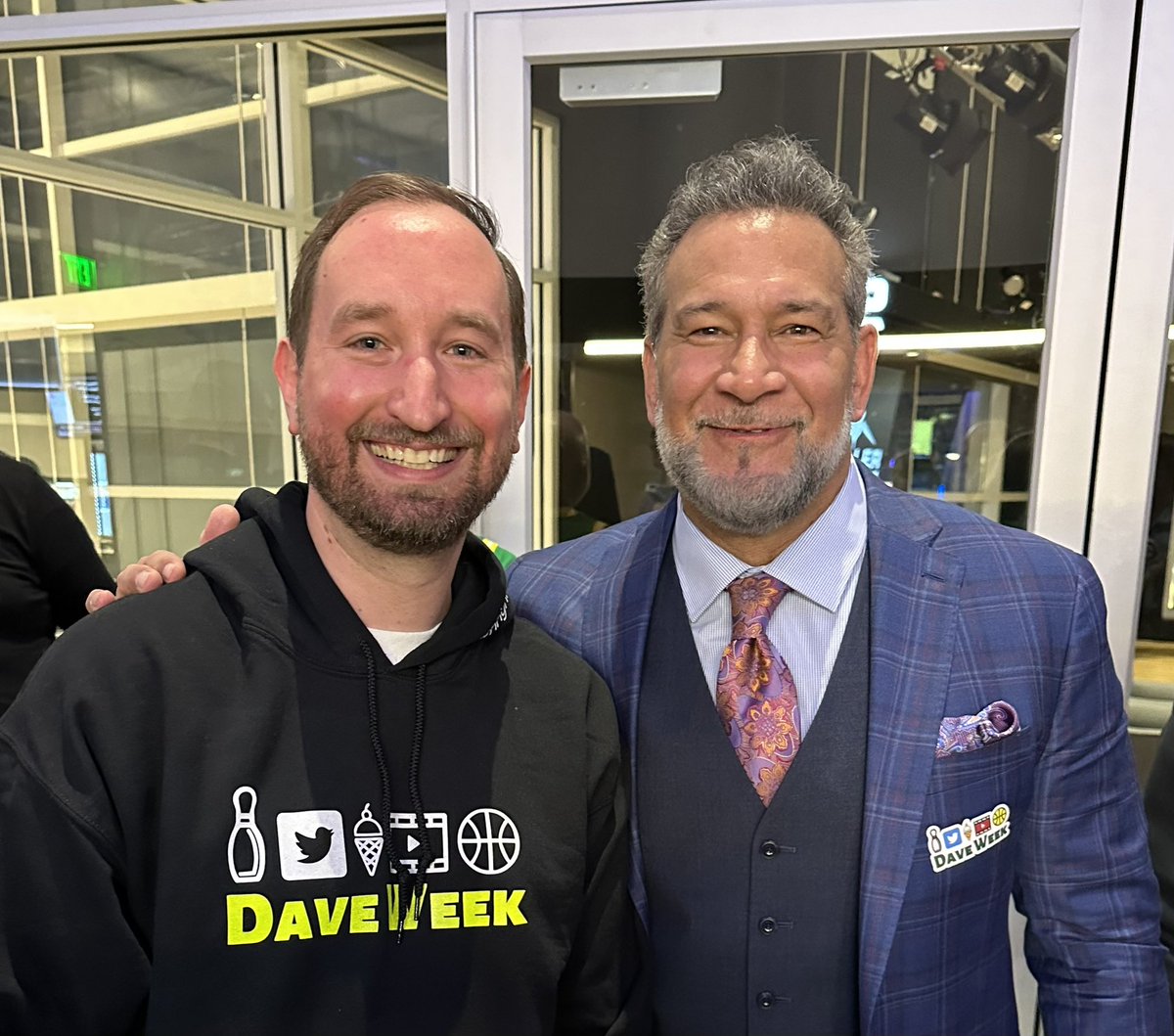 downrightdave's tweet photo. Over the years @AlemaHarrington has been so nice to interact with our group. #DaveWeekMiracle https://t.co/IeTbpGY4k8