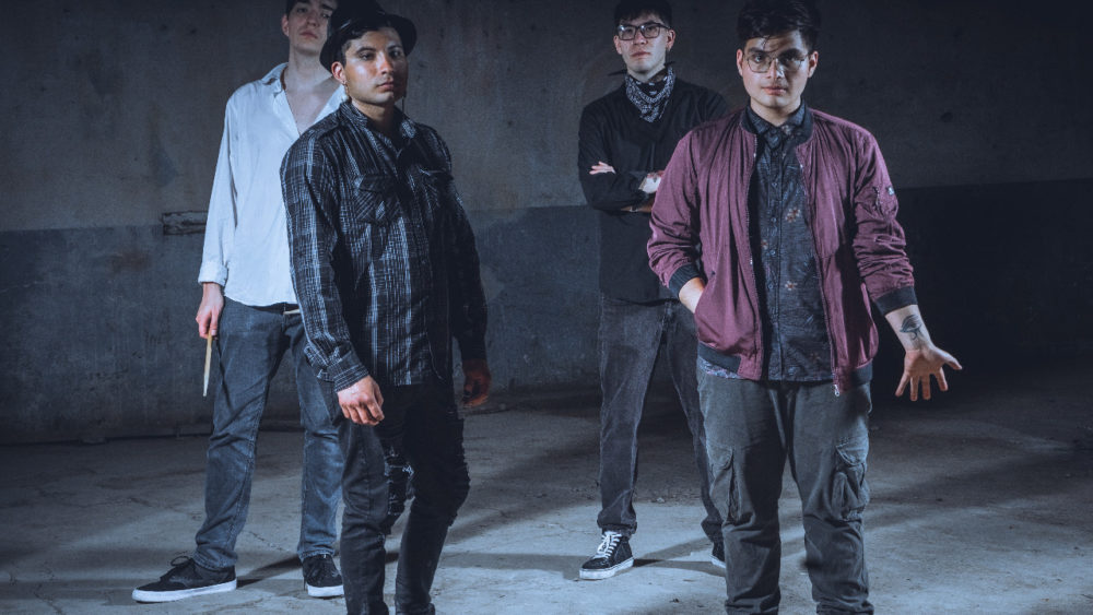 iRockWebzine's tweet photo. Los Suburbios estrenan su nuevo single con show en Bar Soprano https://t.co/2HcZRrWFrq https://t.co/1FjpS8yTug