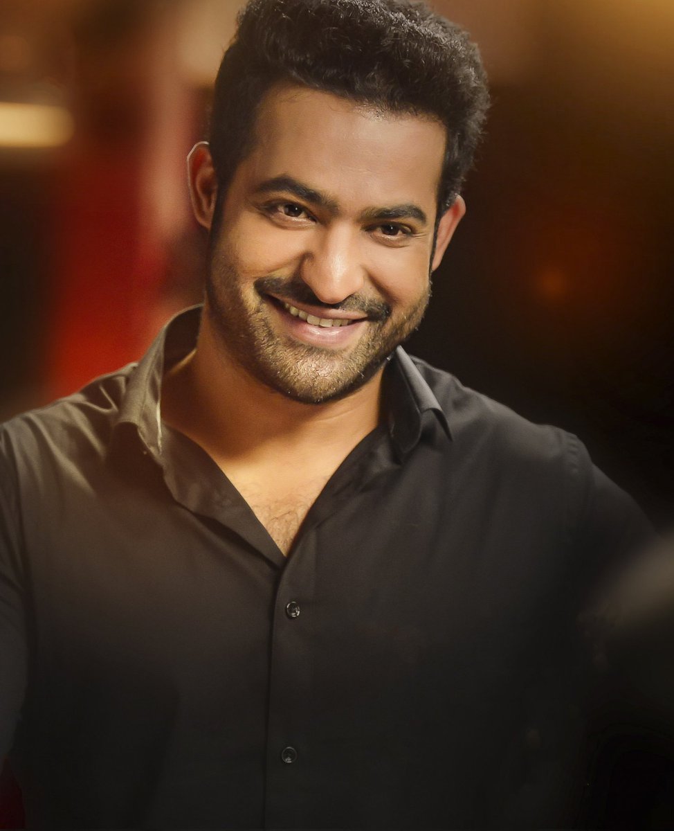NTR2NTRFans's tweet photo. అందరికీ భోగి మరియు సంక్రాంతి శుభాకాంక్షలు!!
Wishing everyone a very Happy Pongal.
#ManofMassesNTR @tarak9999 https://t.co/VAxJ8nCmpw