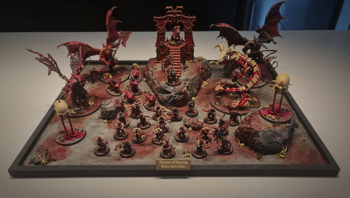 Draevus's tweet photo. #CanCon army ready to go!
can't wait to see everyone there!
#AoS #CalltoGlory #AgeofSigmar #Khorne #Warhammer @warhammer https://t.co/ZvhoJSAPNi