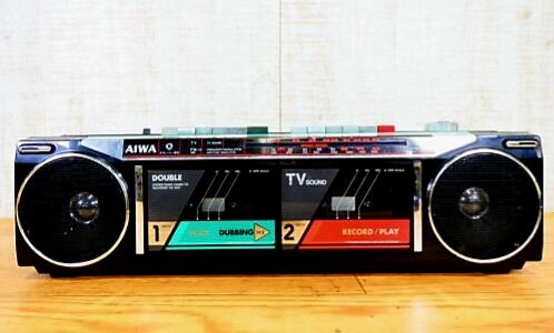 Devi_HQ's tweet photo. #SaturdayTimeMachine
After doing really well at school, the one year my dad promised me a #AIWA double tape deck.
For years, I went wild making mixed tapes.
I still have my AIWA and it's a reminder of why I need to be grateful for being an 80s child.
π΅ πΌ πΆ
πΈ #Unknown https://t.co/VmwVbYm87w