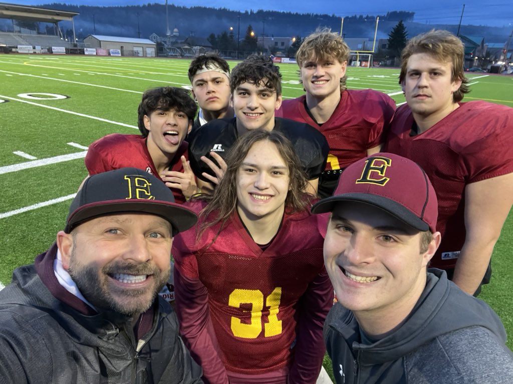 Enumclaw Football tweet media