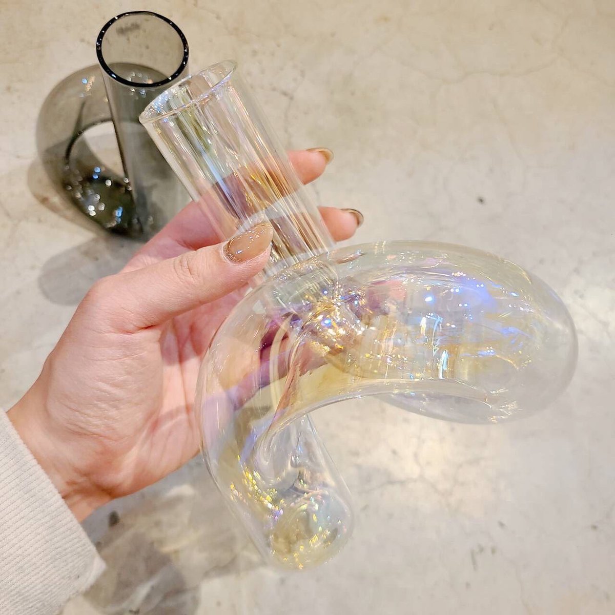 Leprium_mowlift's tweet photo. 花を飾らなくても雰囲気でます♪フラワーベース新入荷🌷
#レプリウム #leprium #雑貨屋 #interiar #インテリア #家具 #大分 #オシャレ家具 #furniture #mowlift #モーリフト #大分市 #farm #韓国インテリア
https://t.co/r15HLxw8qp https://t.co/Cs827FyC01