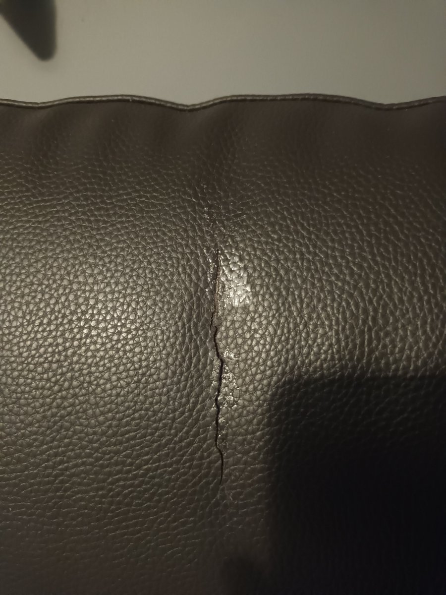 JamieGalloway3's tweet photo. @littlewoods can you help us with these defects on our 2 Edison sofa's bought from yourselves. I'm assuming this falls under the consumer rights act 2015? Another customer has the same fault in your reviews on the website also so I'm assuming there are many more. Still paying too https://t.co/e9B5nXQWap