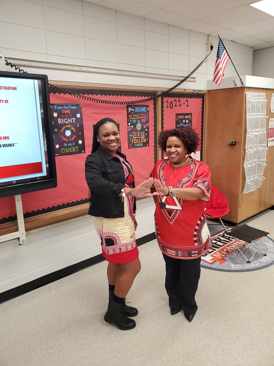 levidoc07's tweet photo. Happy Founders Day to Delta Sigma Theta Sorority, Inc! 🐘from the Deltas @MacArthur_AISD @sshowers_s @drgoffney  @AldineCTE #200Hall #110Years 🔺️ https://t.co/R1GyhOa9tZ
