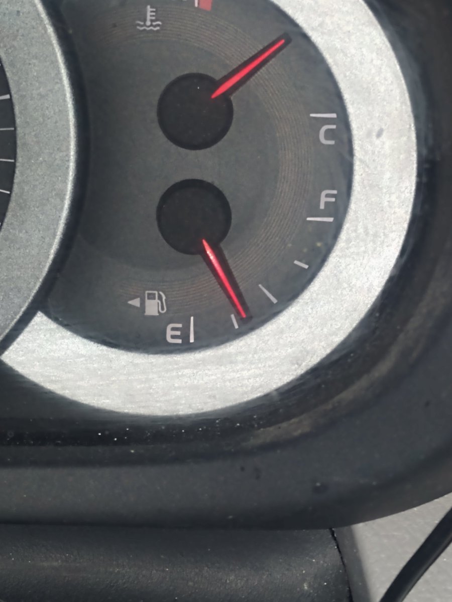CrosstalkCross's tweet photo. This is what $20 get u in @POTUS Bidens economy. I don't know about the rest y'all but used to get me half a tank. Something ain't right  #MiddleclassbeingCrushed https://t.co/bmBQRMRbWl