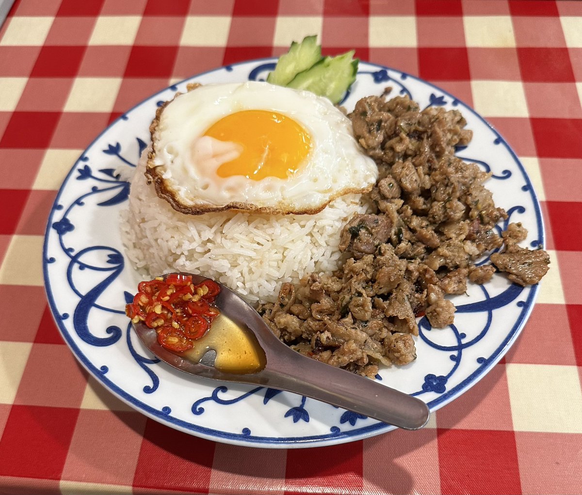 mai3531's tweet photo. ガパオ https://t.co/KFxnvVMgLg