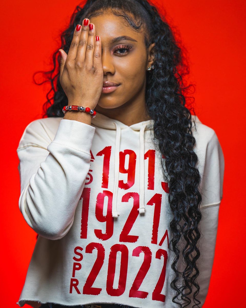miwakostory's tweet photo. Happy 1st Founders Day to my Soror Daughter, @kristian5201 ! ๐บ๐
I am so happy to call you my Soror and proud of what you have already accomplished in Deltaland.
AOML โค๏ธ
#mylegacy #spring22 #Lambdamade https://t.co/n3aJjIah3d