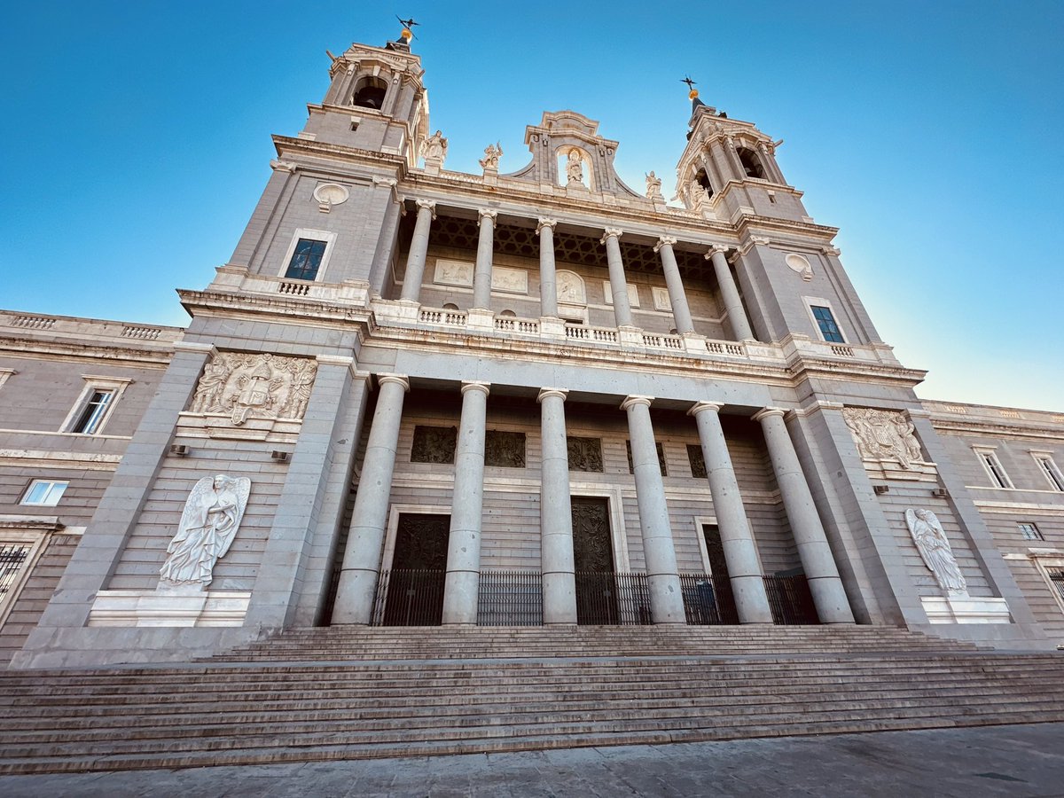 PFTO LABS- MINTING NOW tweet media