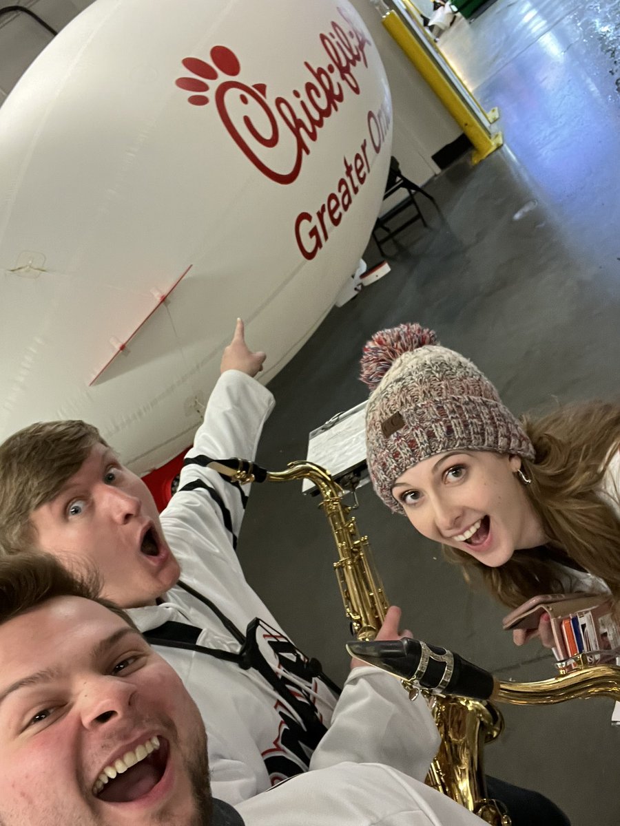 soakinetic's tweet photo. Go Mavs!!!!  #OmahaHKY https://t.co/wGrpVpjN4c