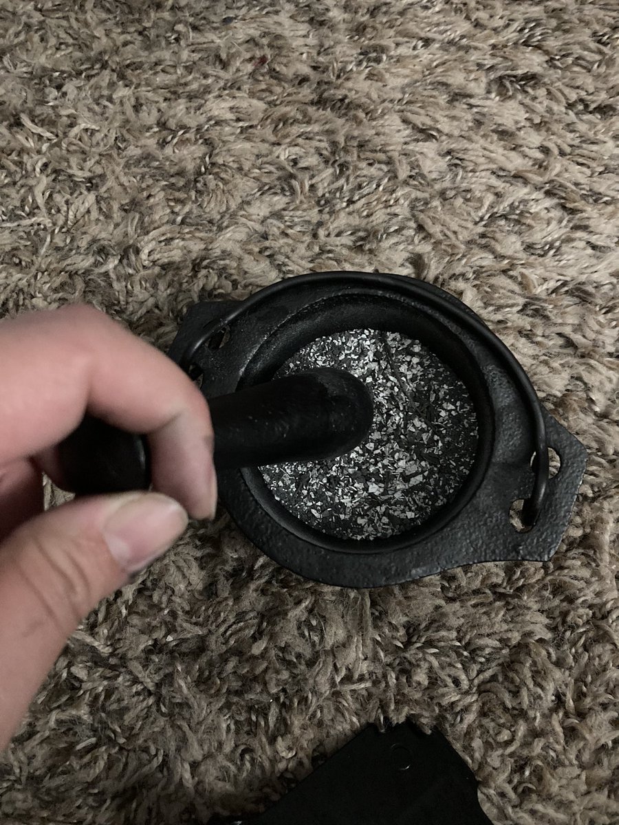 HamatoMiss's tweet image. Black salt ooh ha ha #blacksalt #witchcraft #firstbatch