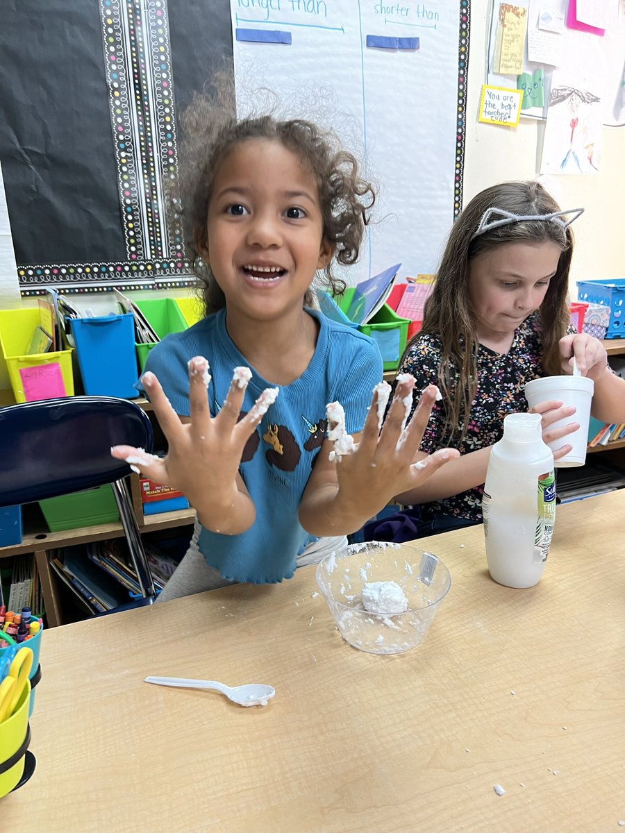 Investigating how matter changes while making and hoping for snow #NCkindergarten #nhcsleaders #nhcschat <a href="/TweetsBellamy/">BellamyTweets</a>