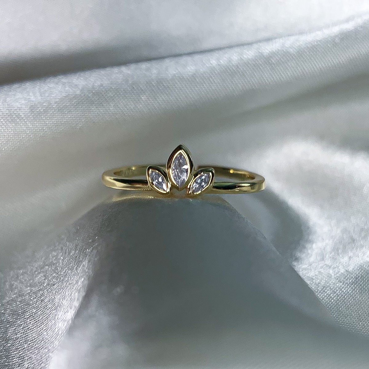 the calliope ring 🤍