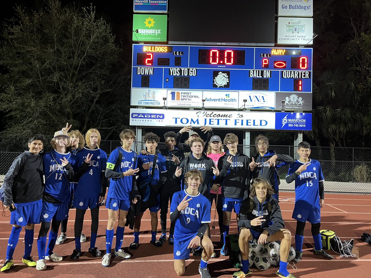 AthleticsMdca's tweet photo. MDCA boys soccer with a 2-0 win over Redeemer Christian on this chilly night in Bulldog stadium ⚽️ #MDCASoccer https://t.co/3lgL1T25jr