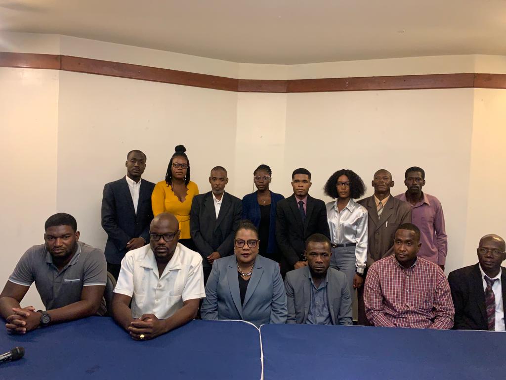 MickensonSERVI2's tweet photo. Pour l'émergence effective et efficace de la Nouvelle Génération en Haïti. Solidarités Non Stop SNS est et sera tjrs aux côtés des Hommes et des Femmes intègres et disciplinés  de la République d'Haïti .
Maintenant c'est l'Accord le Plaza autour du Consensus National . https://t.co/9y3k111K0N