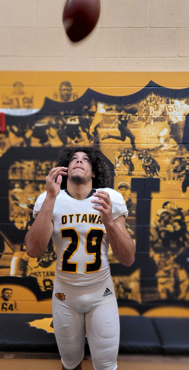 jaelinhines's tweet photo. Had a blast on my official visit to Ottawa University‼️ Thank you for having me out. @CoachNickDavis @CoachRSchaaf #29grindtime  @GlennGrizFB @FlxAtx @Coach_Kraus https://t.co/Ep06FhTtyB