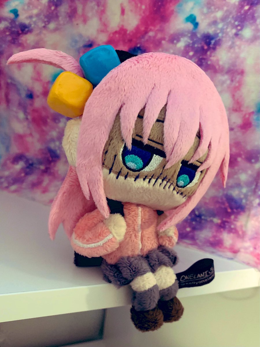 kellyonelani's tweet photo. bocchi the plush ⭐️ https://t.co/HNWL01Xieu