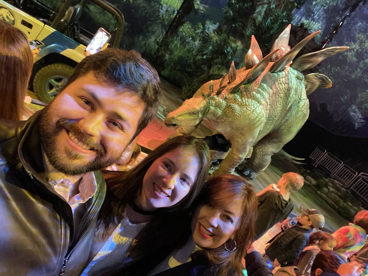 VipToursFL's tweet photo. Ready for #jurassicworldlivetour at the @AmwayCenter @jwlivetour https://t.co/NFg3qd2zn7