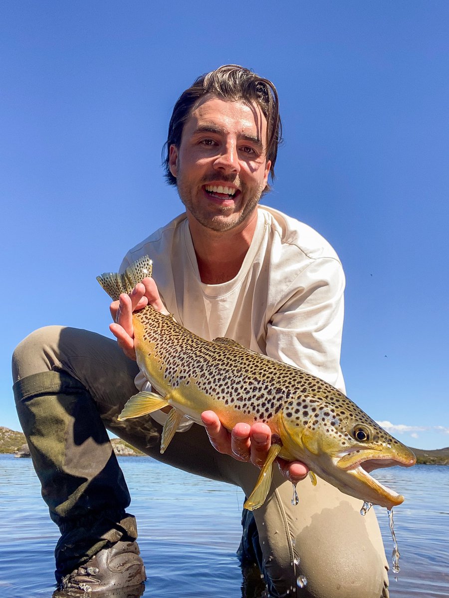 jackwfittler's tweet photo. 50+km under the boots over a couple of days fly-fishing in Tassie’s Wilderness World Heritage Area #TWWHA
This place is too special to be auctioned off to greedy developers so they can build luxury, private accomodations.
No choppers in the Western Lakes! #politas https://t.co/GZCgVboe0Y