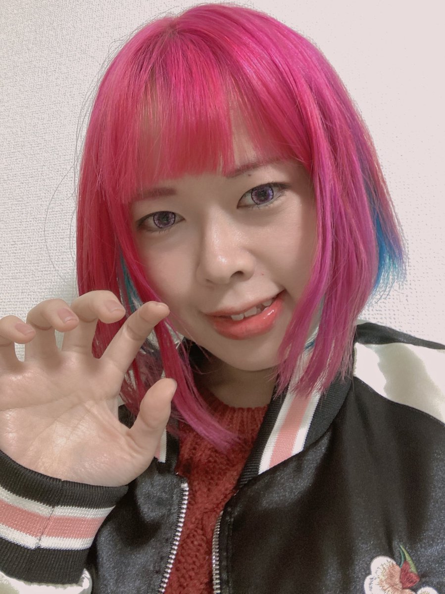 「私は最強🥰💖 」どでんちゃん漫画家のイラスト