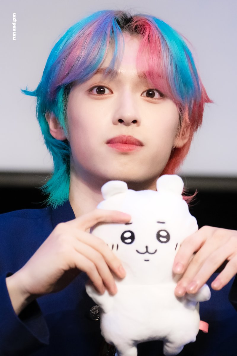 💐💙

#가온 #Gaon #엑디즈
#XdinaryHeroes #엑스디너리히어로즈
#HappyGaonDay
#세상에_가온이가온날
#Life_Must_Gaon