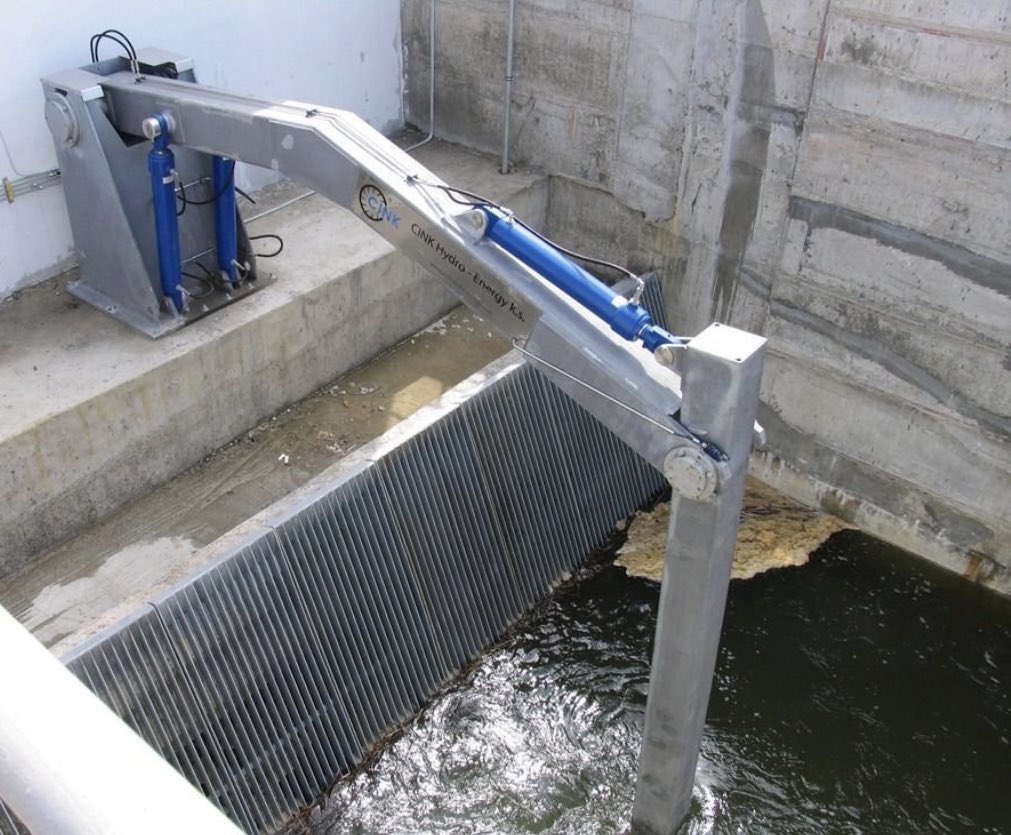 abros805's tweet photo. Trash rack cleaning machine. 

Local engineer familiar with Ventura River and Robles diversion recommends @CasitasMWD consider trash rack cleaning machine. Automatic cleaning of debris etc for Robles Diversion. https://t.co/5DNQG6bETW