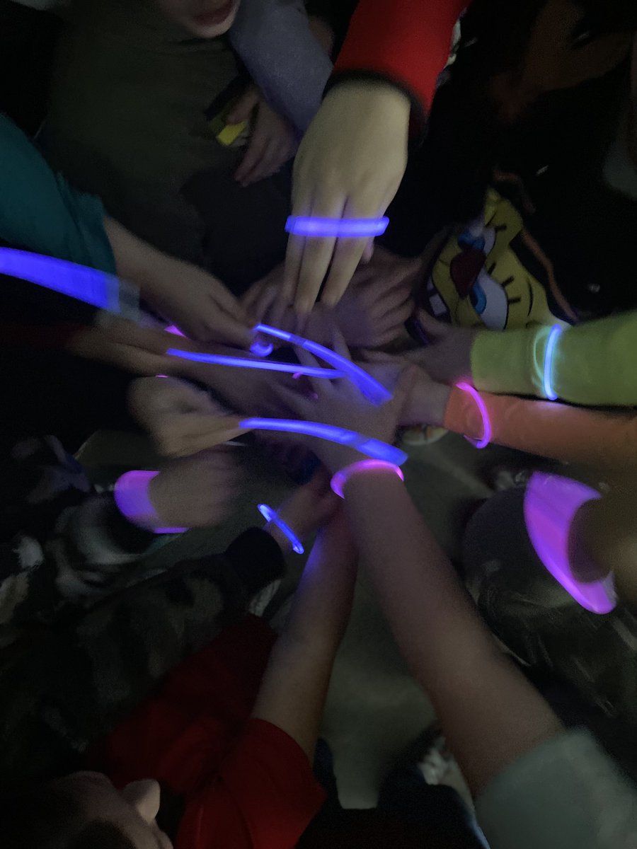 ReichardKristi's tweet image. Told the kids if they hit their goal for #springmath we’d get glow bracelets and celebrate! As you can be see they did it! 💙💛@ELCOmathcoach @BarbDavis2311 @ELCOSchoolIS