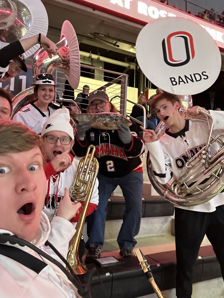 soakinetic's tweet photo. It won’t be up here for long!
GO MAVS!
#OmahaHKY https://t.co/u29RAU0UVj