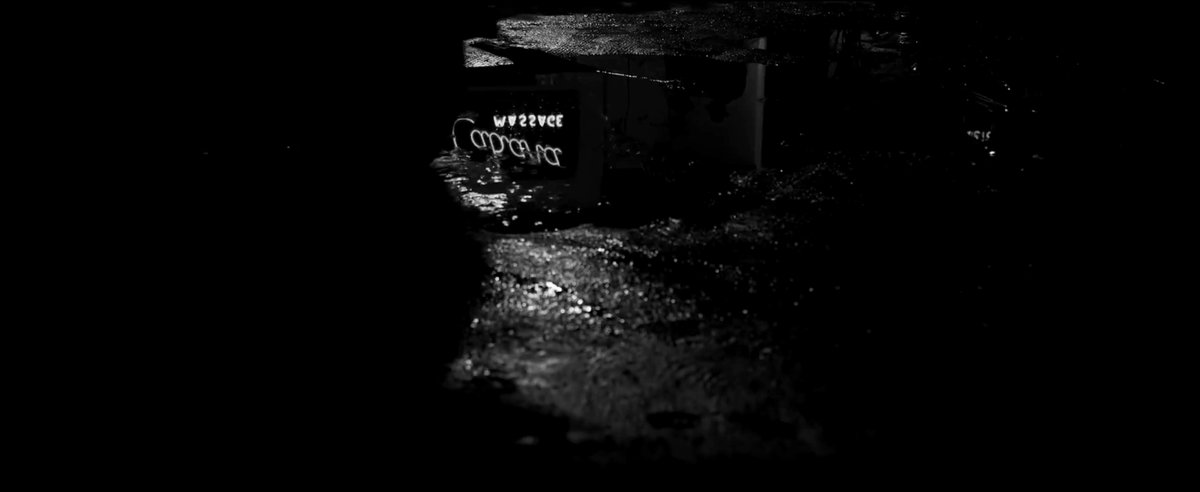 jonpettas's tweet photo. #marlowemovie just becomes immediately more interesting the moment you watch the trailer in Black &amp; White https://t.co/VyLzFJxUHb