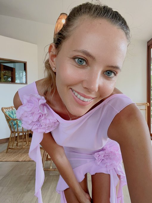 Lots of new pics and videos are waiting for you on my Onlyfans, I shoot exclusively only there 😘 I am