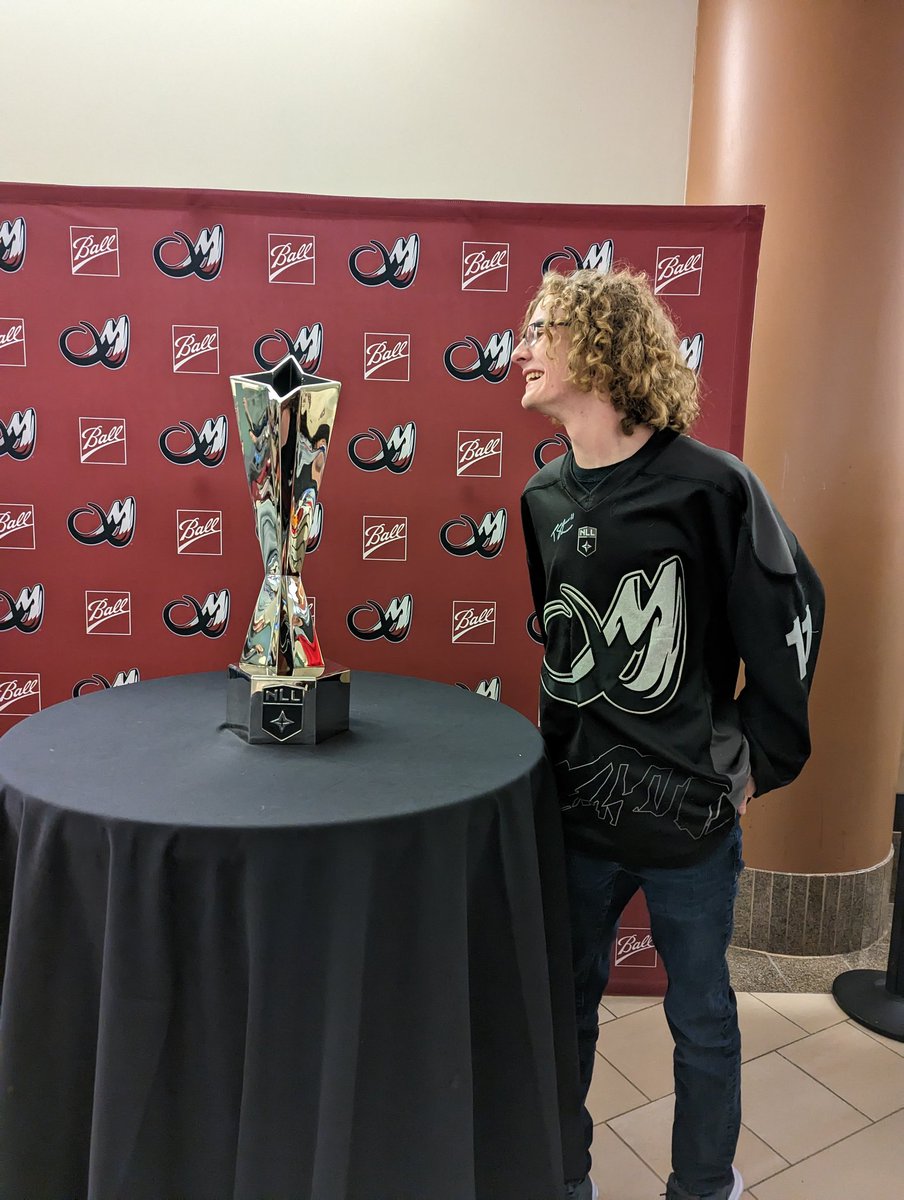 mkbhanson's tweet photo. #TUSKUP

2006 and 2022 https://t.co/myvlMhc3GC