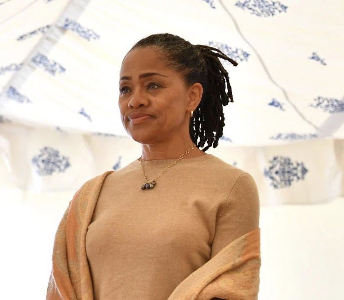 TvKhaleesi's tweet image. These white women hate the fact Doria is a highly educated social worker who made sure Meghan knew her self worth, got a higher education, worked hard, and knew to give back while their fav’s mother was teaching her daughter the art of husband hunting &amp;amp; settling for less.