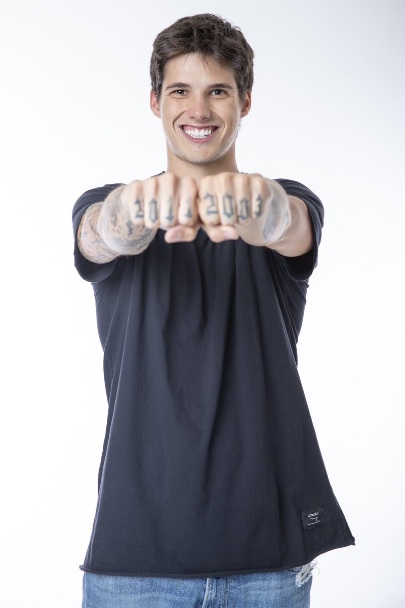 vulgofop's tweet photo. 📸 Fotos oficiais do Gab para o #BBB23, amamos sim ou com certeza? 😍🐈‍⬛ #TeamFop https://t.co/TlRphEMq3s