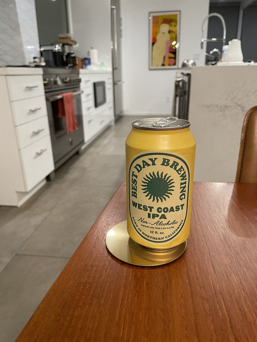 ejenningso's tweet photo. Pretty dope NA beer from https://t.co/kniUCmg06k Thanks to @runfreetrail and @dylanbo for the rec! https://t.co/nYwdPI2TYF
