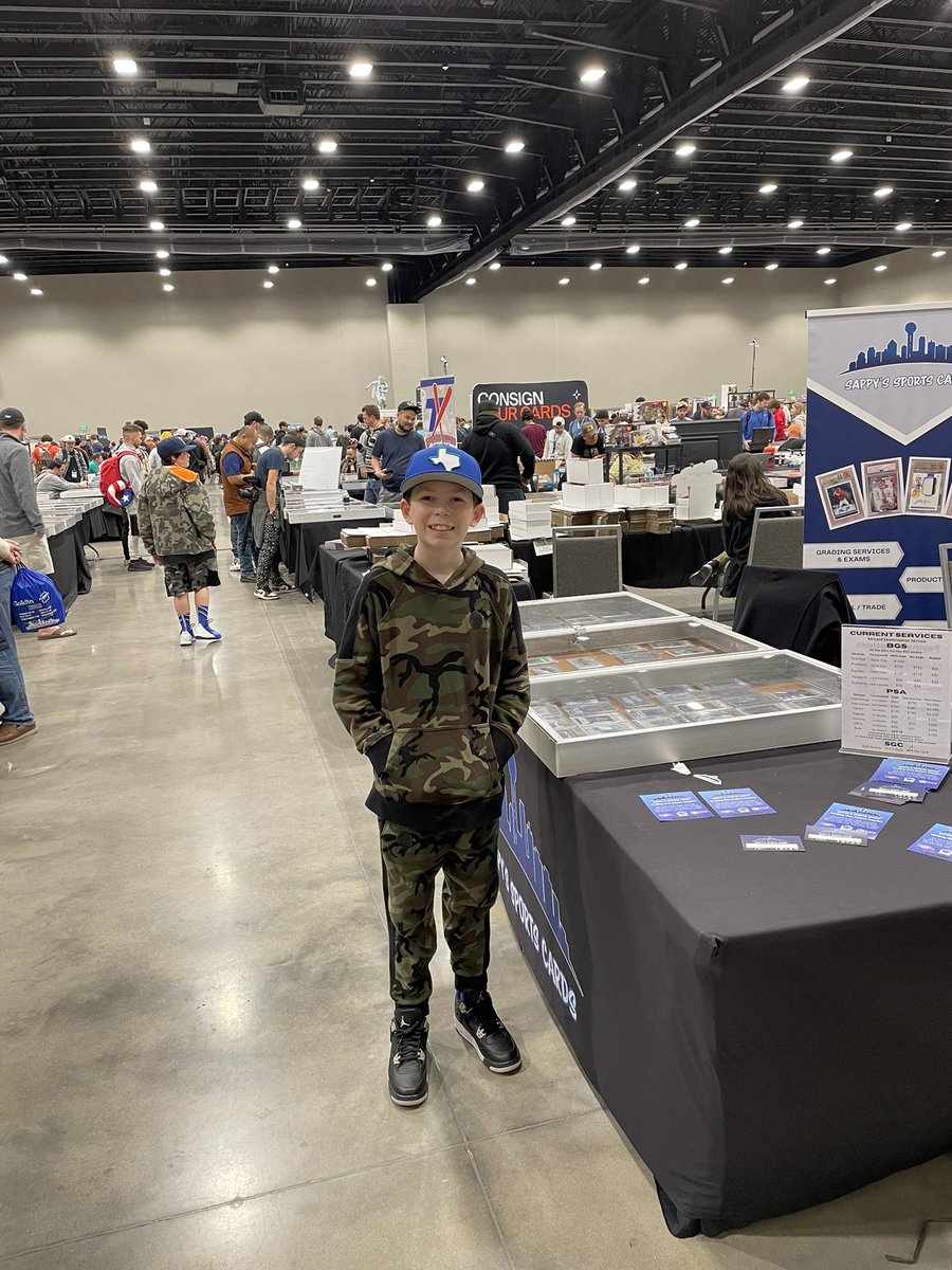 KnoxDanger's tweet photo. Dallas card show! https://t.co/15Qb6pYAxw