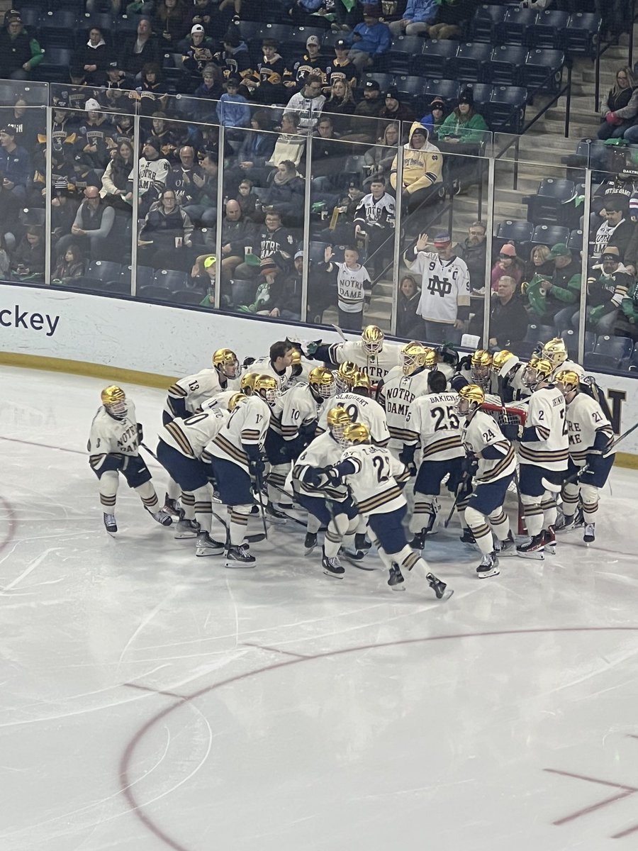 TNNDN's tweet photo. GAME ON!!!  #GoIrish #beatGophers https://t.co/UHfXsFzlE5