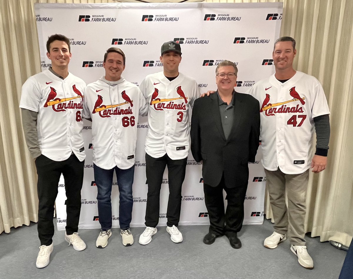 cardenales's tweet photo. ๐Jefferson City, MO
#CardsCaravan ๐ https://t.co/vJmB4FmYIj